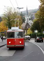 75 Jahre Trolleybus Biel. Oldtimerfahrten mit dem Bus 21 auf einer spezielle Route in Biel am 24. Oktober 2015.
Foto: Walter Ruetsch