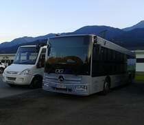 Hier noch einmal die beiden Busse, der Mercedes – Kutsenits Hydra und ein Iveco-Kleinbusder am 31.10.2015 geparkt bei der Tankstelle in Greifenburg.
