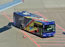 Mercedes Flughafenbus am Flughafen Düsseldorf - 01.10.2015