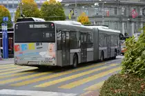 LU-15732 (Solaris Urbino 18) fährt am 08.10.2015 auf der Linie 53. Aufgenommen am Bahnhof Luzern.
