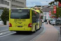 FL-39864 fährt am 08.10.2015 auf der Linie 14 nach Feldkirch (Österreich). Aufgenommen wurde ein MAN Lion's City G CNG / Vaduz Aeulestrasse.
