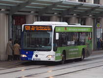 Ein Mersedes Benz Citaro der Saartalbahn Gmbh, früher Straßenbahnen im Saartal (Stadtwerke Saarbrücken) fährt auf der Linie 128 und hält an der Haltestelle Hbf./Europagalere. 12.12.2015 Die Busse der Saartal Linien bestanden nach der französischen Epoche (Chausson) Anfang der 70er Jahre nur aus MAN Bussen. Heute ist der Bestand durchmischt.