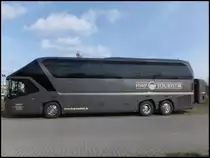 Neoplan Starliner von HWP-Touristik aus Deutschland in Mukran am 23.03.2014