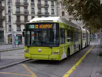 tpg - Trolleybus Nr.788 unterwegs auf der Linie 10 in der Stadt Genf am 01.11.2015