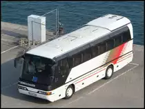 Neoplan Jetliner von Der Rennersdorfer aus Deutschland im Stadthafen Sassnitz am 28.03.2014