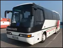 Neoplan Jetliner von Der Rennersdorfer aus Deutschland im Stadthafen Sassnitz am 28.03.2014