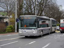 AAGR - Irisbus  Nr.37  LU 15043 unterwegs auf der Linie 51 in Luzern vor dem Bahnhof am 01.12.2015