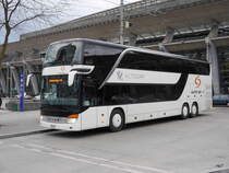 AAGU - Setra S 431 DT  UR  9142 vor dem Bahnhof Luzern am 01.12.2015