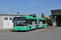 MAN Bus 767 verlässt die Waschanlage bei der Garage Rankstrasse. Die Aufnahme stammt vom 26.08.2015.
