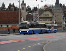 VBL - Trolleybus Nr.264 unterwegs auf der Linie 8 in Luzern am 01.12.2015