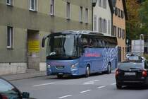 Dieser VDL Futura (LU-15753) fährt am 10.10.2015 durch Feldkirch.
