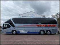 Neoplan Starliner von Winkelmann aus Deutschland im Stadthafen Sassnitz am 10.04.2014