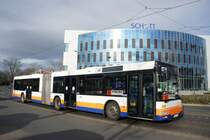 Stadtbus Mainz: MAN NG der MVG Mainz / Mainzer Verkehrsgesellschaft (Wagen 500, ehemals ESWE Wiesbaden), aufgenommen im Dezember 2015 in der Nähe der Haltestelle  Bismarckplatz  in Mainz.