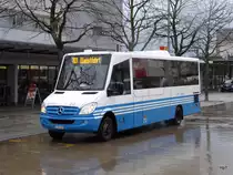 Will Mobil - Mercedes Nr.212  SG  381890 auf Dienstfahrt vor dem Bahnhof in Will am 29.11.2015