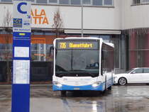 Will Mobil - Mercedes Citaro  Nr.255  SG  265057 unterwegs auf der Linie 735 vor dem Bahnhof in Will am 29.11.2015