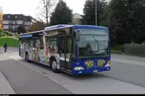 VZO-Werbefahrzeug für die ZVV Schulinfo erreicht am 11. Oktober 2014 Oetwil am See.