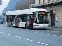 AAGU-Hess NR.6 an der Haltestelle am Bahnhof Erstfeld am 27.12.15 