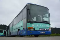 Dieser Setra S 3XX (OA-K 664) steht am 11.10.2015 in Sonthofen.
