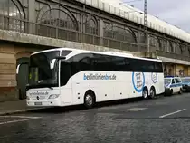 MB Tourismo II RHD-L - UEM UR 60 - in Dresden, Bayrische Straße am Hauptbahnhof - am 12-Januar-2015