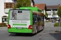 Am 12.10.2015 fährt dieser MAN Lion's City CNG (GAP-GW 30) auf der Linie 1. Aufgenommen im Zentrum von Garmisch-Partenkirchen.
