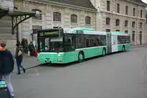 BS-3286 ist am 13.10.2015 eingesetzt auf der Linie 50 zum EuroAiport. Aufgenommen wurde ein MAN Niederflur-Glenkbus / Bahnhof Basel SBB.
