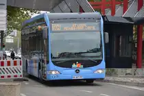 Am 13.10.2015 fährt CK-917-PP auf der Linie 604 nach Saint-Louis. Aufgenommen wurde ein Mercedes Benz Citaro Facelift / Avenue de Bâle in Saint-Louis.
