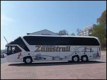 Neoplan Starliner vom Reisedienst Zumstrull aus Deutschland im Stadthafen Sassnitz am 22.04.2014