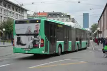 Am 13.10.2015 fährt BS-6665 auf der Linie 34. Aufgenommen wurde ein Mercedes Benz Citaro G CNG / Basel Claraplatz.
