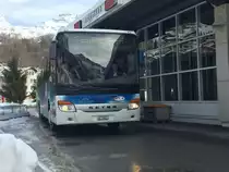 LLB-Reisen - Nr.1/38001 - Setra-Dreiachser -Linie: Leuk -Leukerbad



Leukerbad Bus-Bahnhof , 30.01.16