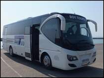 Mercedes Sundancer von BoyTours aus Deutschland im Stadthafen Sassnitz am 26.04.2014