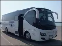 Mercedes Sundancer von BoyTours aus Deutschland im Stadthafen Sassnitz am 26.04.2014