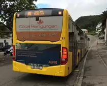 AAGL Liestal, Mercedes-Benz Citaro C2 G (Nr. 82/BL 7222, 2014) am Mi 23. September 2015 bei der Endhaltestelle Reigoldswil BL, Dorfplatz. Dieser Bus (für die AAGL übrigens erstmals mit vier Türen und Heckzielanzeige ausgestattet) hat sein Kennzeichen vom weissen Citaro Gelenker Nr. 94 (2001) geerbt, welcher weit über eine Million Kilometer für die AAGL leistete. Gegen Ende 2014 wurde dieser ersetzt, zusammen mit dem verbliebenen ehemaligen TPL Citaro Nr. 58 (2001, hatte bei der Ausmusterung etwa halb so viele Kilometer auf dem Tacho wie Nr. 94) und für mich überraschend Citaro Nr. 75 (2004!), welcher also nur gerade etwa zehn Jahre alt wurde. 