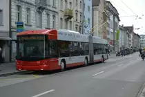 Am 14.10.2015 fährt dieser Hess O-Bus mit der Nummer  116  auf der Linie 1. Aufgenommen an der Stadthausstrasse Winterthur.
