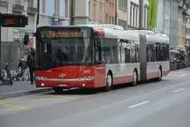 Am 14.10.2015 fährt dieser Solaris Urbino 18 (ZH-766349) auf der Linie 5. Aufgenommen in Winterthur Stadthausstrasse.
