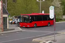In den 1960er-70erund 80er Jahren sah man Busse der Firma Magirus-Deutz sehr oft auf den Straßen, auch als Linienbusse bei Bundesbahn und Bundespost. Nach langer Zeit sieht man sie öfters die Modelle der Nachfolgefirma IVECO. DB Rhein-Mosel-Bus (KO - MV 423), ein Iveco Crossway LE ist auf der Linie 627 Hungenroth - Emmelshausen am Bahnhof Emmelshausen angekommen. 11.04.2014