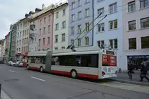 Am 14.10.2015 fährt dieser Solaris Urbino Trollino  173  auf der Linie 1. Aufgenommen in Winterthur Stadthausstrasse.
