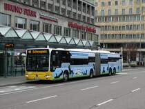 SSB Mercedes Benz Capacity am 13.02.16 in Stuttgart auf der Linie 42 