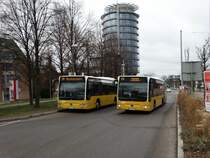 SSB Mercedes Benz Citaro 1 Facelift G 70-14 und 77-22 am 13.02.16 in Stuttgart