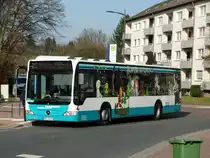 Der zweite SVM Märchenexpress Mercedes Benz Citaro 1 Facelift am 09.03.16 in Maintal. Auch hier fällt die Beklebung langsam ab 