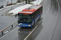 Am 15.10.2015 fährt GR-100104 auf der Linie 4. Aufgenommen wurde ein Setra S 415 NF / St. Moritz.
