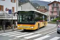 Am 15.10.2015 fährt dieser Setra S 415 NF (GR-102373) durch Chiavenna in Italien.
