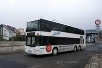 Stadtbus Gotha: Neoplan N 4426/3 CNG Centroliner (Wagennummer 93) des Omnibusbetriebes Wolfgang Steinbrück, aufgenommen im März 2016 am Zentralen Omnibusbahnhof in Gotha.