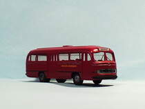 MB O 321 H, 1:87,  Bus, Deutsche Bundesbahn, Ziel: Bahnhof, Foto vom 24.2.2016, Brekina 5521, Foto vom 24.2.2016
