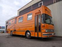 Dieser Setra der BG Bau stand am 29.09.2013 in einem Gewerbegebiet von Trier.
