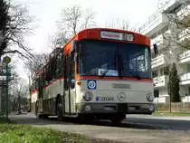 VGF Mercedes Benz O305 Downside als Osterhasenexpress am 26.03.16 in Frankfurt am Main Schwanheim