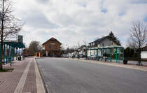 Blick auf die Haltestelle Fürth (Odenwald) Bahnhof am 26.3.2016.