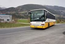 SETRA S 315 HF von POSTBUS unterwegs als SEV-Kurs 14225 (Greifenburg-Weißensee Bahnhof - Lienz Bahnhof), am 6.4.2016 nahe der Haltestelle Greifenburg-Weißensee Bahnhof.