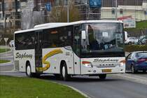 . VS 3054, Setra S 415 UL von Autocars Stephany, als SEV unterwegs zwischen Ettelbrück und Luxemburg, aufgenommen nahe Lorentzweiler am 06.04.2016.