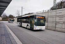 MAN Lion's City (Nr. 145) der SÜC, unterwegs als Linie 5 (Niederfüllbach - Bertelsdorf Wendeplatz), am 20.3.2016 bei der Haltestelle Coburg Bahnhof/ZOB.