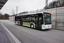 Mercedes-Benz O 530 III (Nr. 139) der SÜC unterwegs als Linie 7 (Neershof - Coburg Bahnhof/ZOB - Falkenegg - Scheuerfeld Paul-Helbich-Platz), am 20.3.2016 bei der Haltestelle Coburg Bahnhof/ZOB.